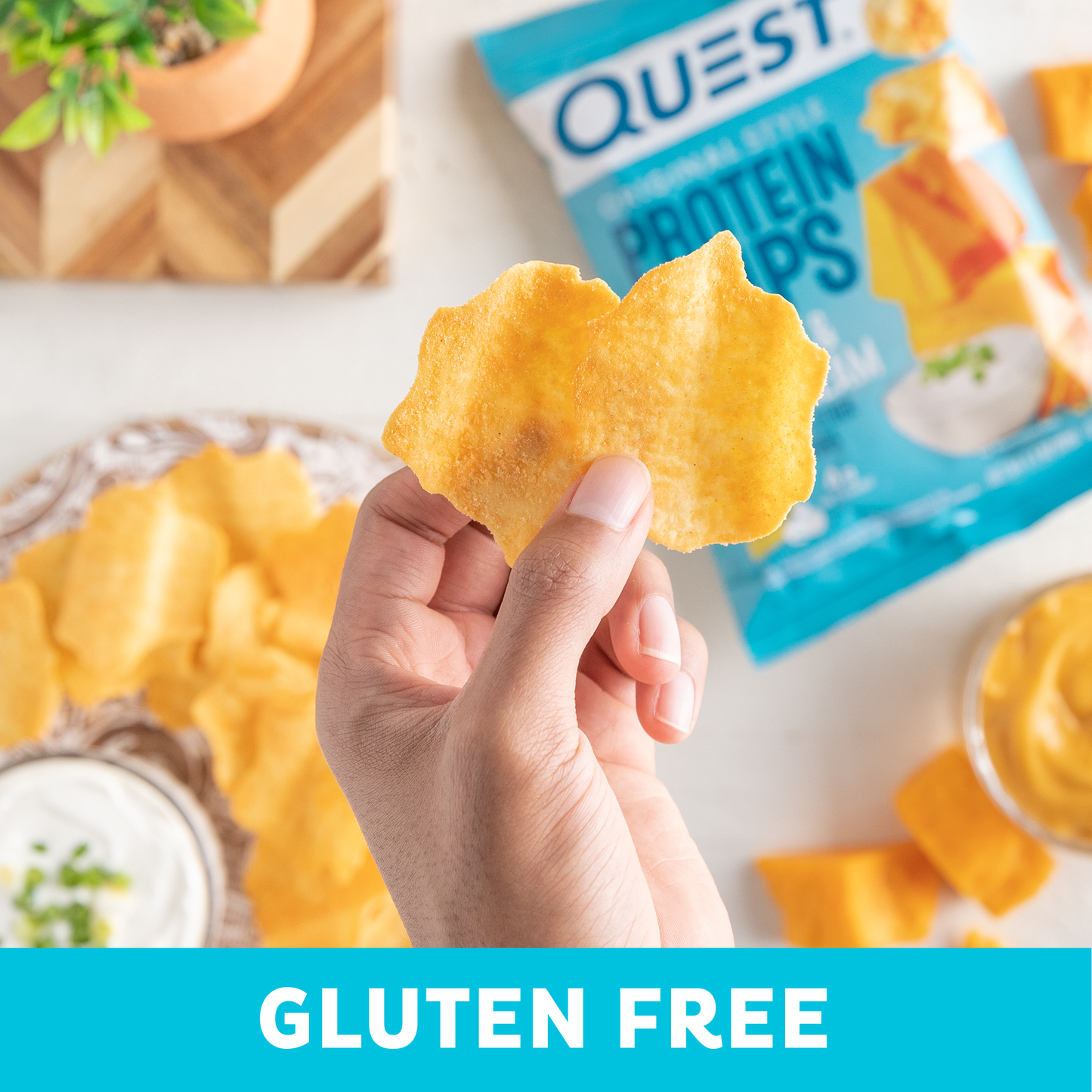 cheddar-and-sour-cream-original-style-protein-chips-j5 qst-000296_cheddar-_-sour-cream-original-style-protein-chips_7.2.png